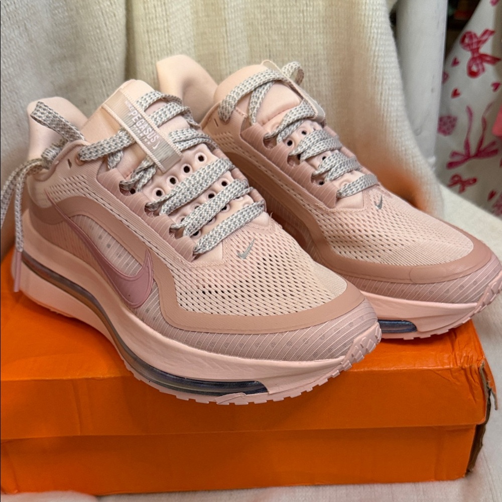 Nike  Pegasus Premium  Women's Light Pink Sneakers
